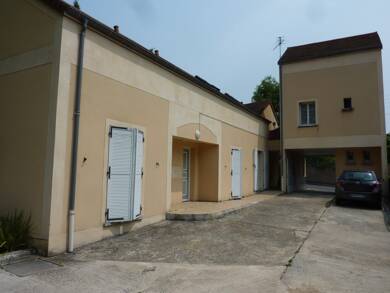 Duplex à vendre 175 000 € 2 pièces 1 chambre 41 m² Dernier étage, Étage 1/1 Coteau Nord Chevreuse 78460