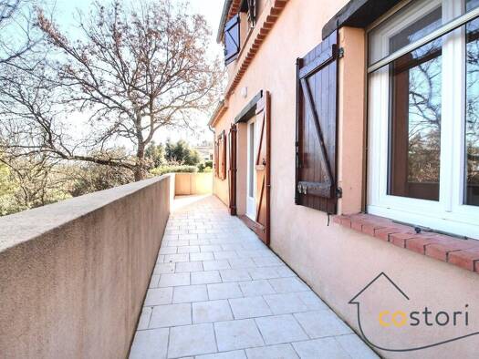 Villa à louer 1 480 € 5 pièces 4 chambres 97,8 m² 2 963 m² de terrain Trans-en-Provence 83720