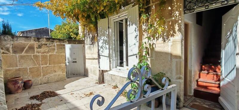 Maison à vendre, 87m², FONTVIEILLE