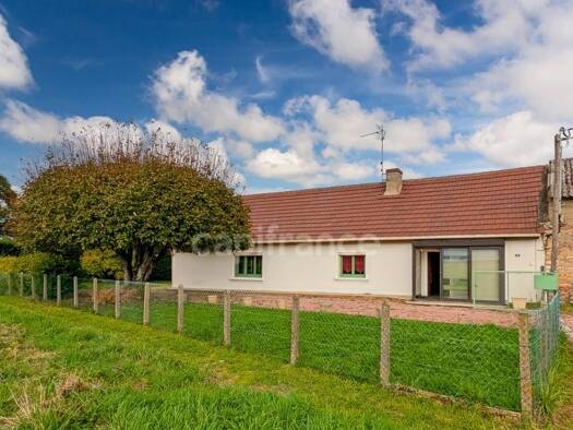 Maison de plain-pied à vendre 149 000 € 3 pièces 1 chambre 87 m² 1 130 m² de terrain Sassenay 71530