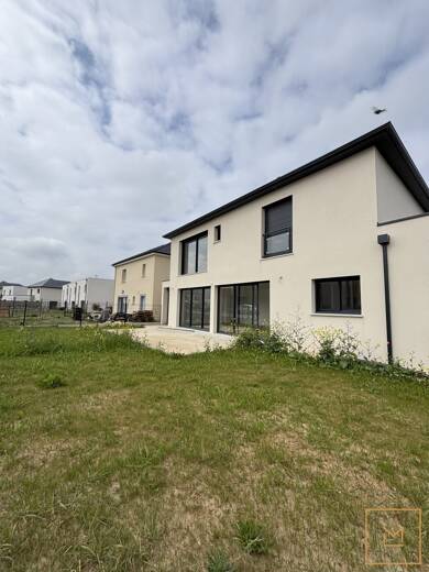 Maison à louer 1 850 € 5 pièces 4 chambres 145,8 m² Ifs 14123