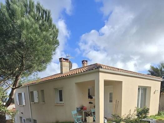 Maison à vendre 485 000 € 6 pièces 4 chambres 113 m² 770 m² de terrain Longeville-sur-Mer 85560