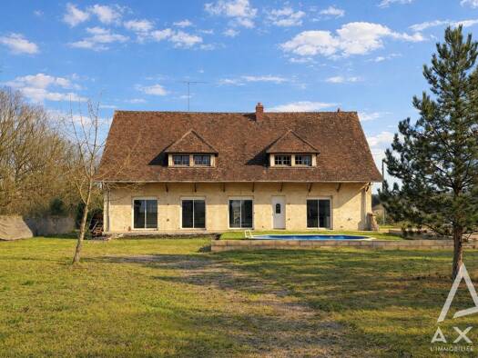 Maison à vendre 241 000 € 8 pièces 4 chambres 223 m² 1 930 m² de terrain Fontenay-sur-Loing 45210