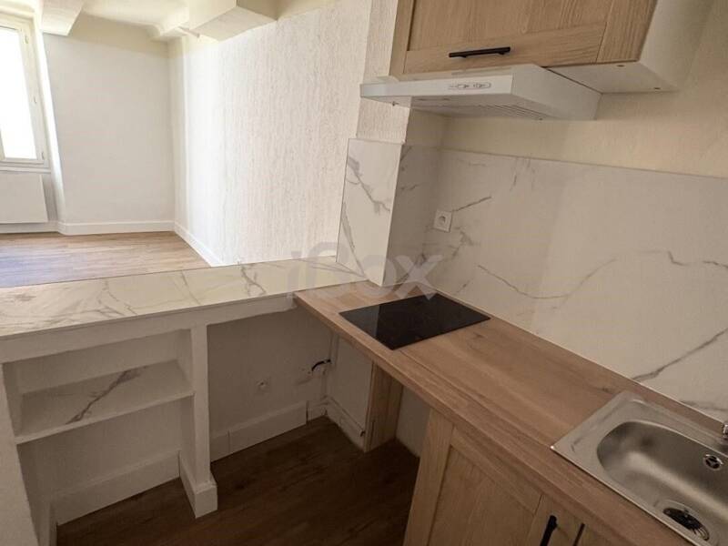 Maison à louer, 19m², TOULON