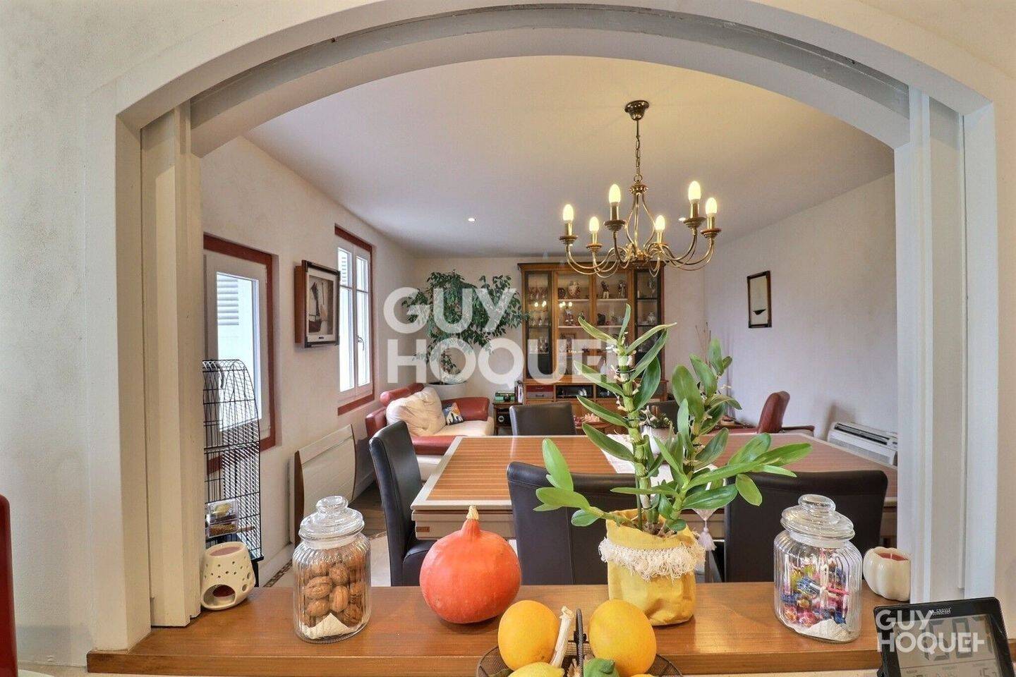 Maison à vendre, 170m², SURGERES