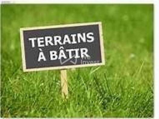 Terrain à vendre 61 261 € 1 071 m² de terrain Commer 53470