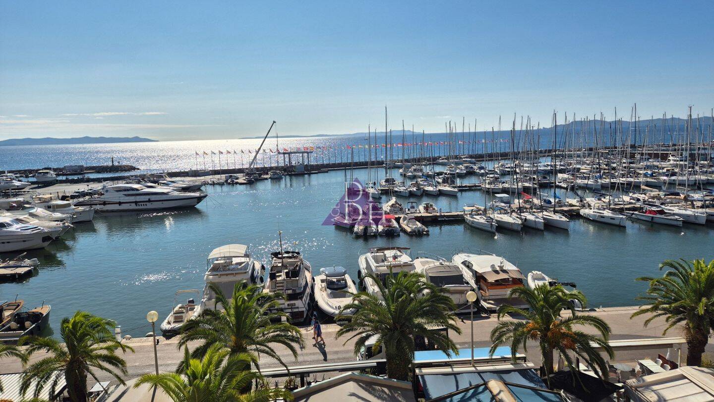 Maison à vendre, 78m², HYERES