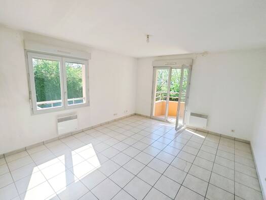Appartement à vendre 165 000 € 2 pièces 1 chambre 41 m² Étage 1/2 Anse 69480
