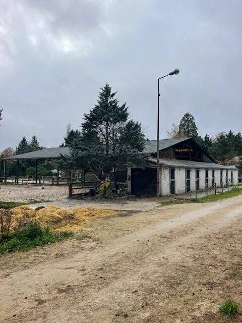 Maison à vendre, 400m², POIGNY LA FORET