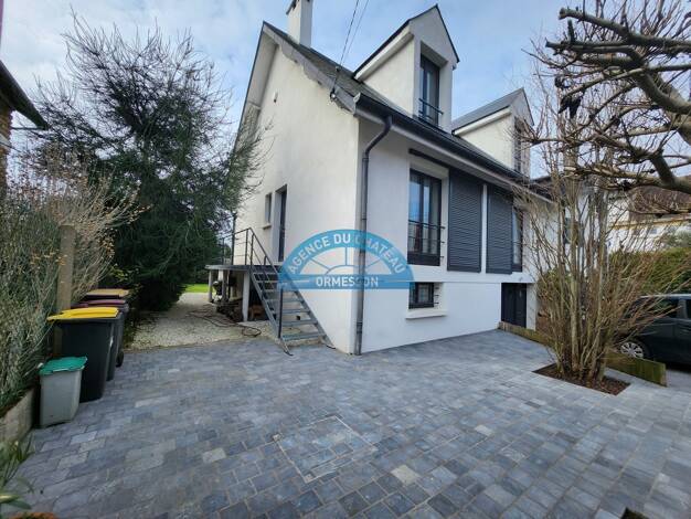 Maison à vendre 465 000 € 6 pièces 4 chambres 111 m² 493 m² de terrain Noiseau 94880