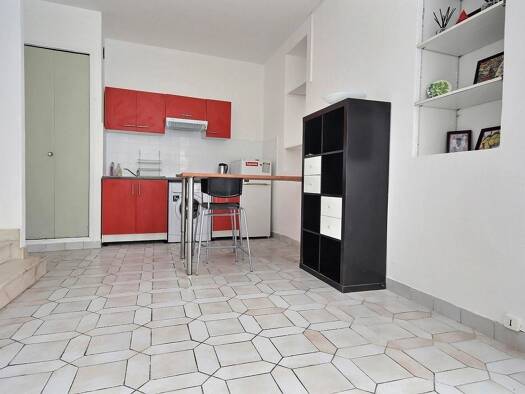 Appartement à louer 850 € 1 pièce 29,1 m² Étage 1/3 Centre Ville Charenton-le-Pont 94220