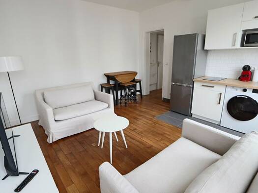 Appartement à louer 955 € 2 pièces 1 chambre 36 m² Étage 2/4 Mairie Poissy 78300