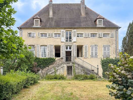 Maison à vendre 340 000 € 12 pièces 6 chambres 380 m² 5 637 m² de terrain Dampierre sur Salon 70180