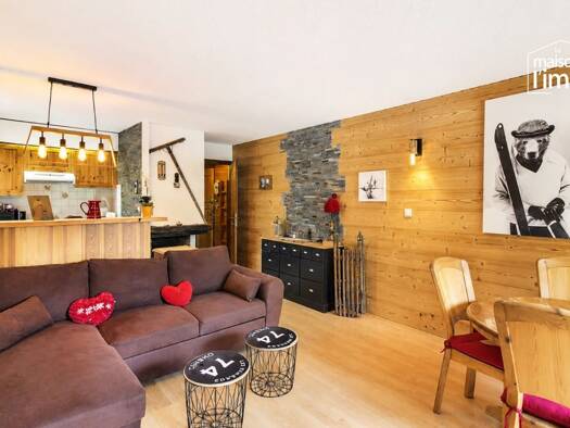 Appartement à vendre 185 000 € 1 pièce 31,21 m² Étage 1/4 Châtel 74390