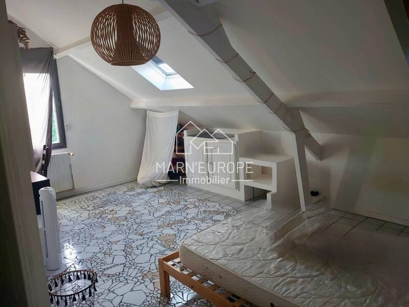 Maison à louer, 57m², ESBLY