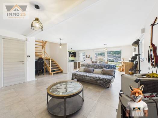 Duplex à vendre 344 000 € 4 pièces 3 chambres 111 m² RDC/2 Orchamps-Vennes 25390