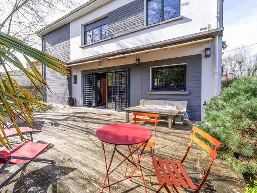 Maison à vendre 598 000 € 6 pièces 4 chambres 164 m² 695 m² de terrain Sembat Bègles 33130