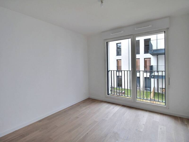 Maison à louer, 28m², VOISINS LE BRETONNEUX