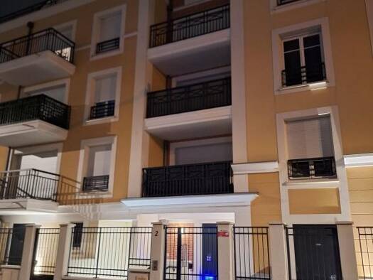 Appartement à louer 970 € 3 pièces 2 chambres 60,5 m² 3ème étage Jean Duclos Le Blanc-Mesnil 93150