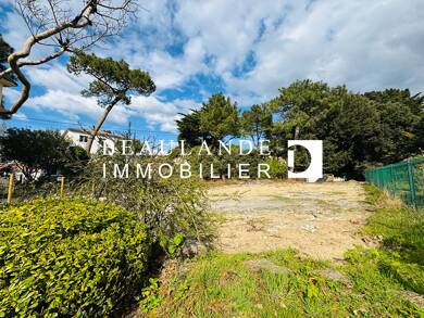 Terrain constructible viabilisé à vendre 682 500 € 567 m² de terrain La Baule les Pins La Baule 44500