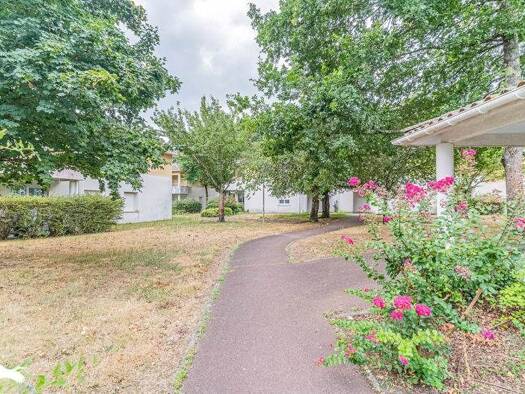 Appartement à vendre 179 655 € 2 pièces 1 chambre 48 m² Étage 1/1 Sud Martignas-sur-Jalle 33127