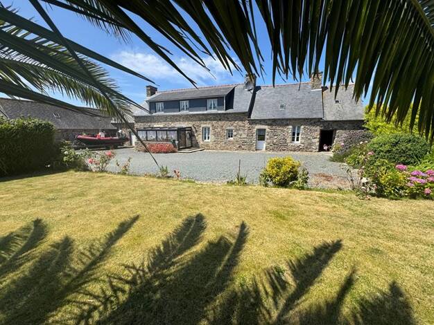 Ferme à vendre 219 870 € 6 pièces 4 chambres 122 m² 14 912 m² de terrain Pleumeur-Gautier 22740