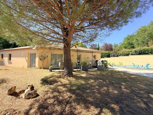 Maison de plain-pied à vendre 320 000 € 5 pièces 3 chambres 150 m² 5 022 m² de terrain Gourdon 46300