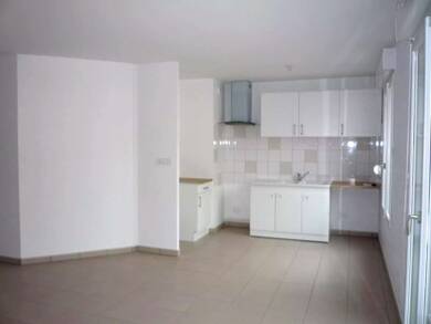 Appartement à vendre 141 750 € 3 pièces 2 chambres 70 m² Étage 2/3 Chalons en Champagne 51000