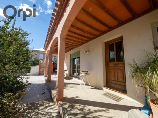 Maison de plain-pied à vendre 399 000 € 5 pièces 4 chambres 145 m² 787 m² de terrain Centre Ville Saint-Laurent-de-la-Salanque 66250