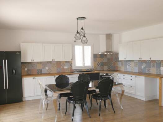 Maison de plain-pied à vendre 399 900 € 5 pièces 4 chambres 140 m² 1 040 m² de terrain Vinassan 11110