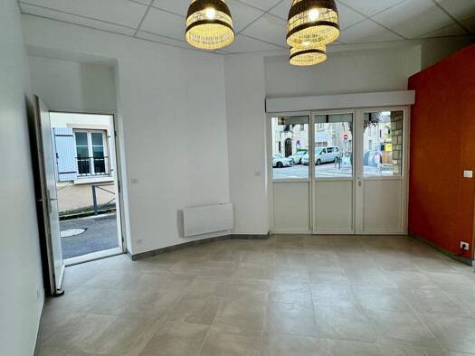 Studio à louer 650 € 1 pièce 21,7 m² RDC/2 Meulan-en-Yvelines 78250