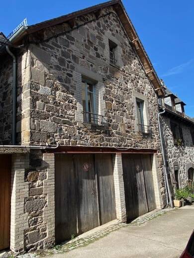 Maison à vendre 75 000 € 7 pièces 5 chambres 200 m² 420 m² de terrain Mur-de-Barrez 12600