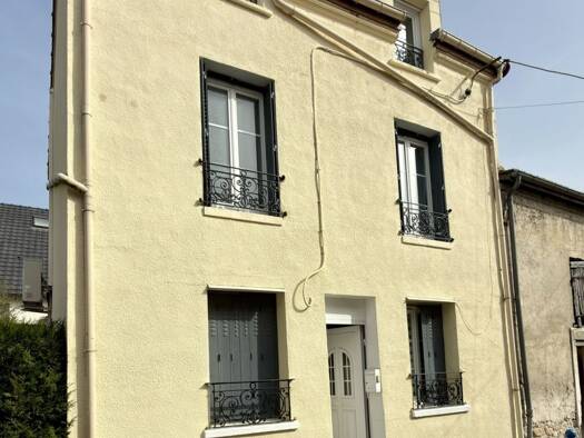 Maison de ville à vendre 229 900 € 4 pièces 3 chambres 90 m² Saint-Mard 77230