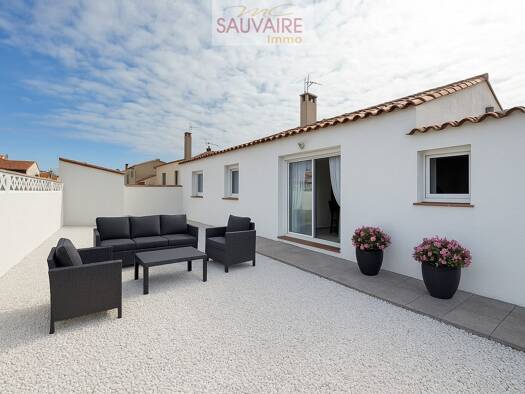 Maison de plain-pied à vendre 259 000 € 4 pièces 3 chambres 133,6 m² 336 m² de terrain Sud Saint-Laurent-de-la-Salanque 66250