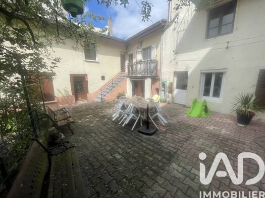 Maison à vendre 193 000 € 4 pièces 2 chambres 259 m² 370 m² de terrain Izieux-La Varizelle-La Chabure-Le Creux Saint-Chamond 42400