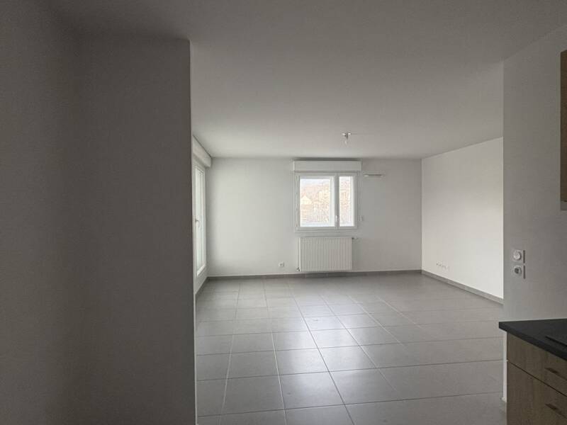 Maison à louer, 51m², BARBERAZ