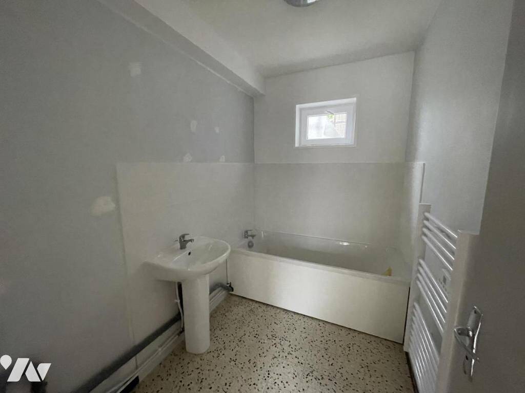 Maison à louer, 51m², CURGIES