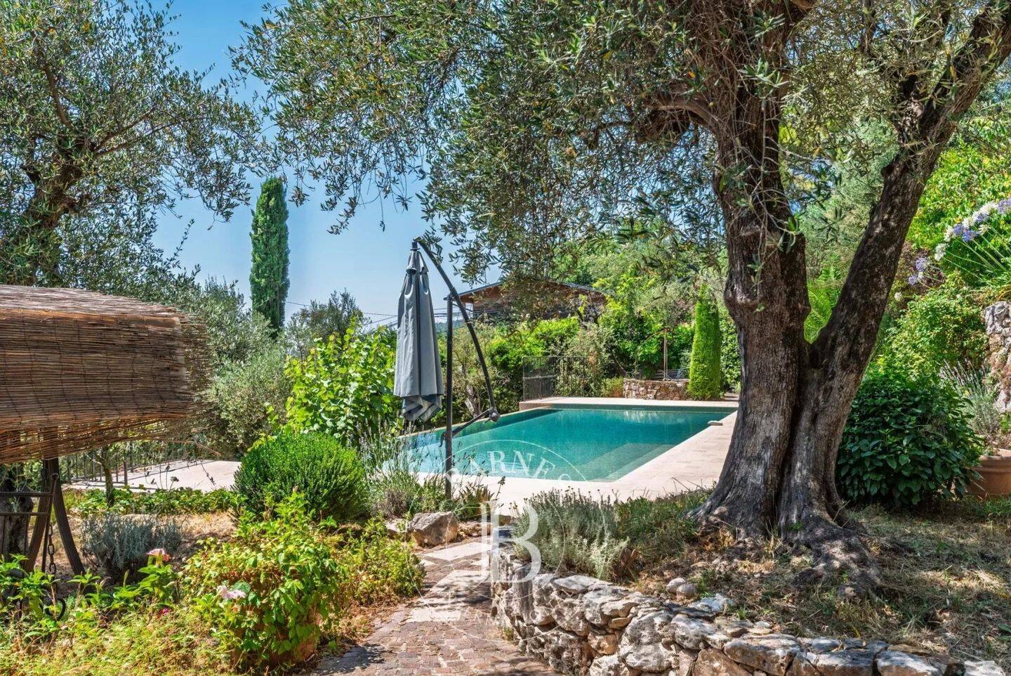 Maison à vendre, 135m², CHATEAUNEUF DE GRASSE