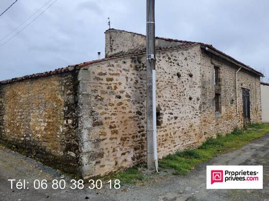 Maison à vendre 13 000 € 2 pièces 1 chambre 94 m² 160 m² de terrain Sérigné 85200