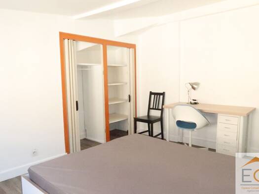 Appartement à louer 391 € 1 pièce 1 chambre 18 m² Étage 4/4 Centre-Hôtel de Ville Limoges 87000