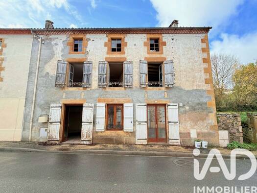 Maison de ville à vendre 28 500 € 4 pièces 2 chambres 107,2 m² 332 m² de terrain Availles-Limouzine 86460