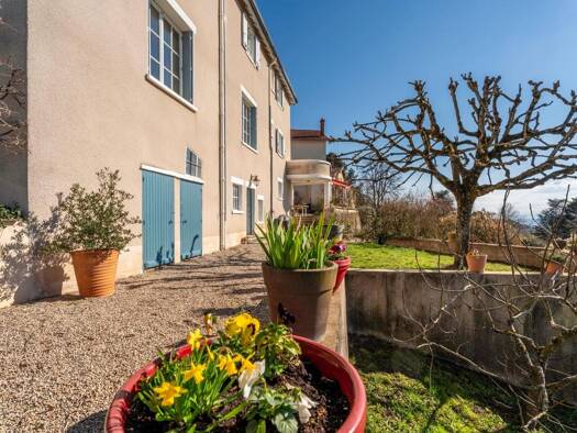 Maison à vendre 1 150 000 € 5 pièces 4 chambres 217,4 m² 2 323 m² de terrain Centre et Nord Ouest Saint-Didier-au-Mont-d'Or 69370