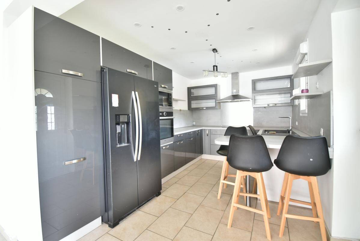 Maison à vendre, 100m², VILLIEU LOYES MOLLON