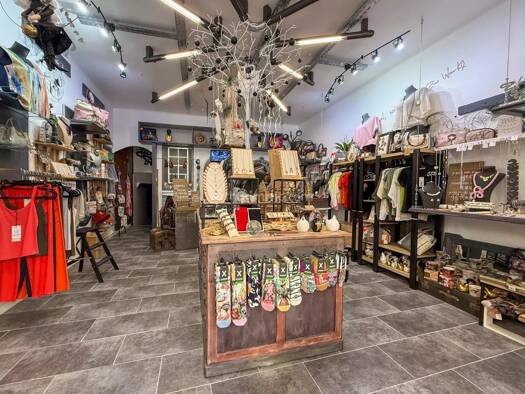 Pret-à-Porter à vendre 120 000 € Boulevars-Gare-Saint Leger-Chabrand Draguignan 83300