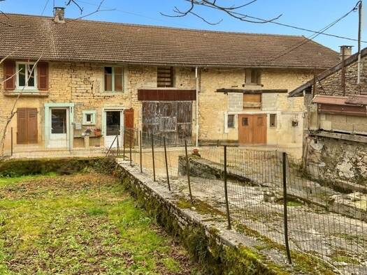 Maison à vendre 95 000 € 4 pièces 2 chambres 70 m² 11 000 m² de terrain Val Suran 39320