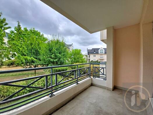 Studio à vendre 158 000 € 1 pièce 29,68 m² Étage 1/4 Les Sablons Poissy 78300