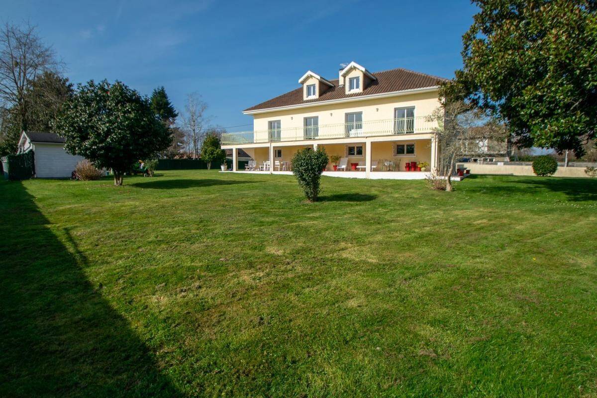 Maison à vendre, 180m², SAUVAGNON