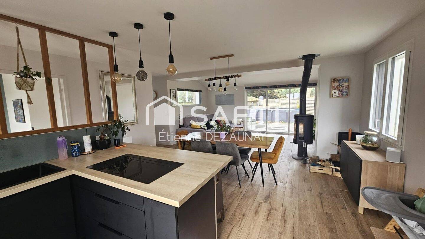 Maison à vendre, 145m², LA TURBALLE