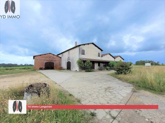 Entrepôt à vendre 446 250 € 1 000 m² d'espace de stockage Langoiran 33550