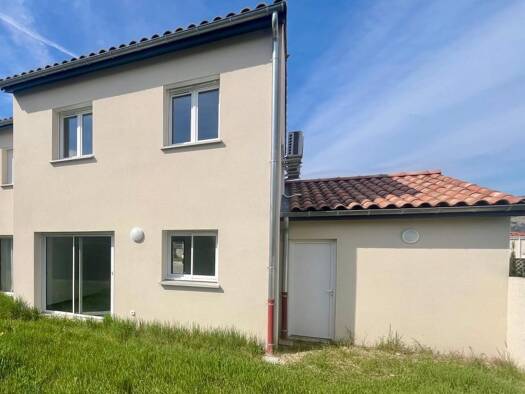 Maison à louer 1 250 € 4 pièces 3 chambres 77,9 m² Quartiers Sud Tournon-sur-Rhône 07300